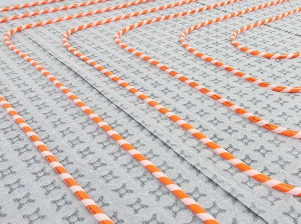 REHAU Rautherm Speed K Velcro PE-Xa 16x1,5mm Oksijen Bariyerli 240m Kangal Yerden Isıtma Borusu
